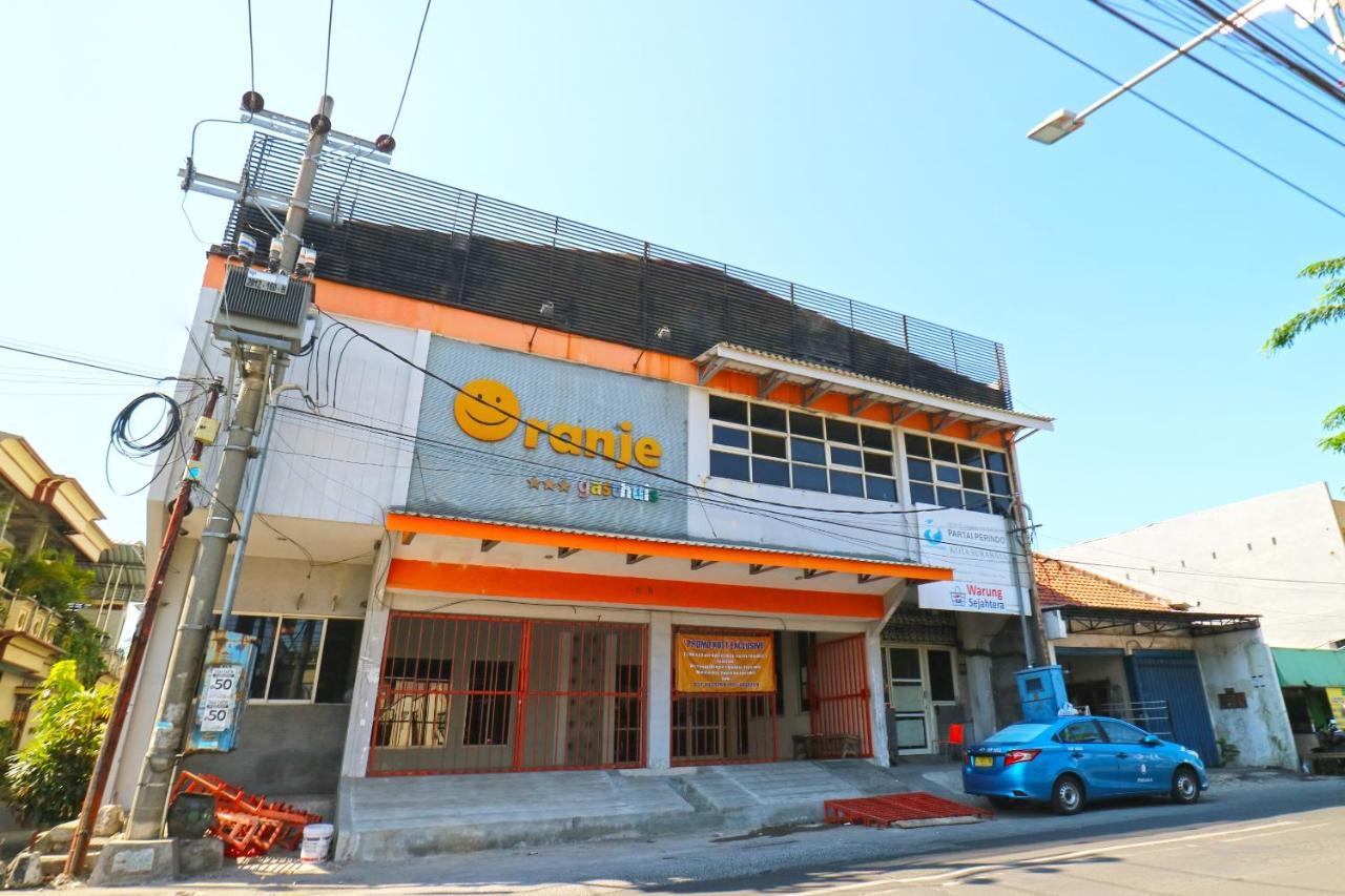 Oranje Gasthuis Ξενοδοχείο Σουραμπάγια Εξωτερικό φωτογραφία